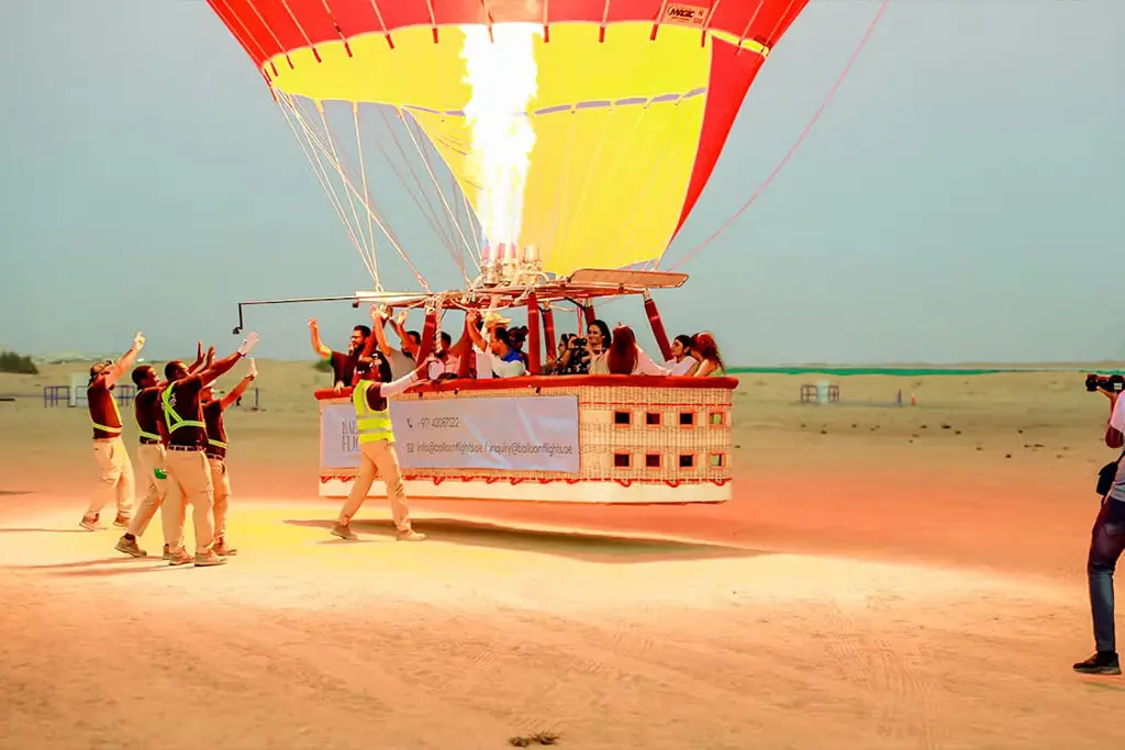 Hot Air Balloon Flight Takingoff, Dubai